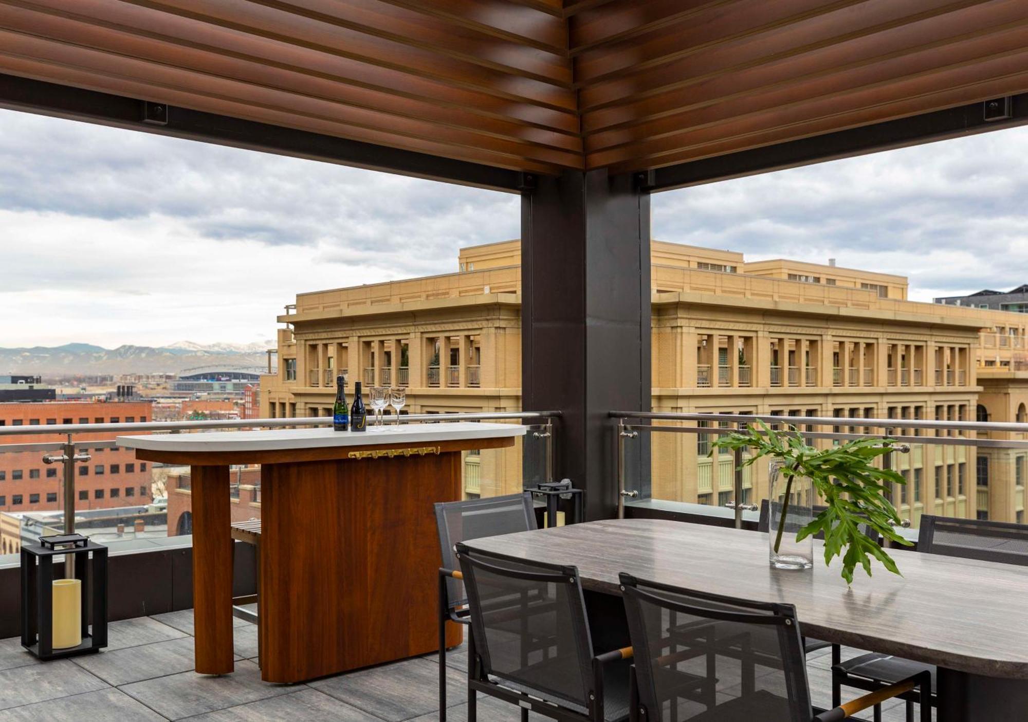 Thompson Denver, By Hyatt Exterior photo